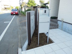 化粧ブロックを組み合わせたデザイン塀　～立川市上砂町～４