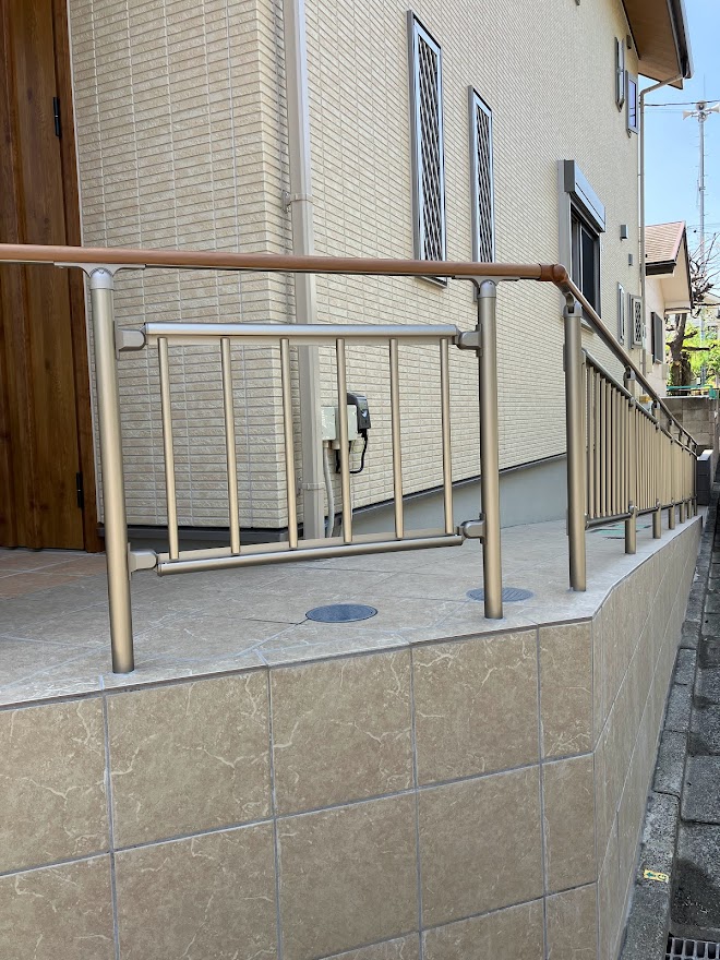 階段とタイルスロープで安心安全に迎える二世帯住宅6