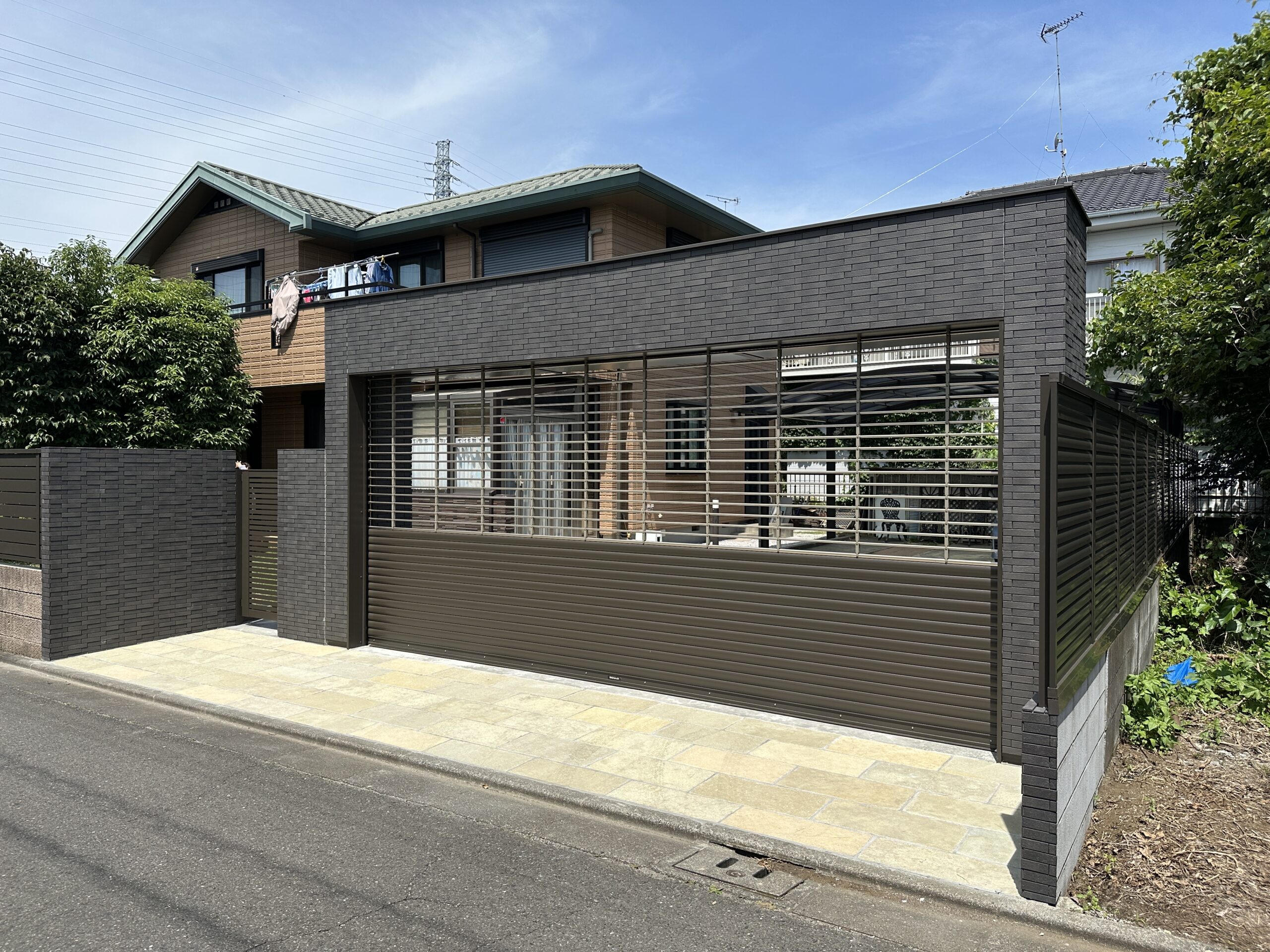 タイル張り電動シャッターへの外構リフォーム　～国分寺市～