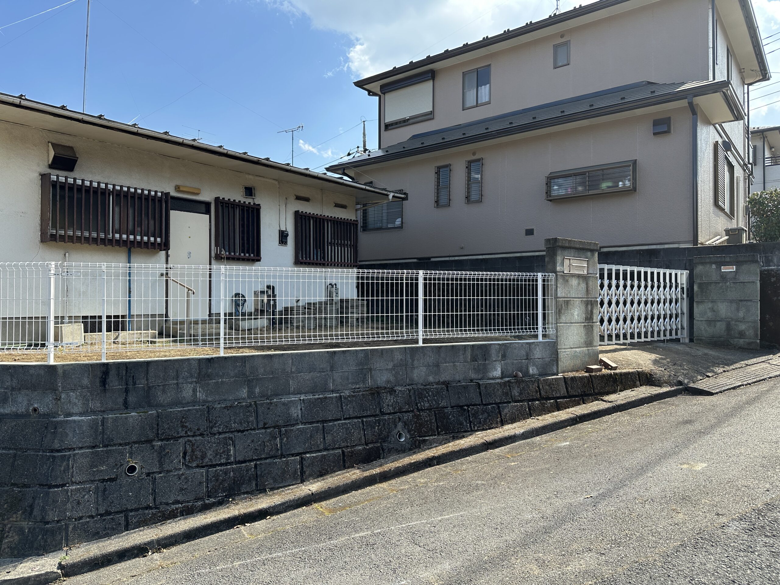危険を感じるブロック塀を安心仕様へリフォーム　～日の出町～